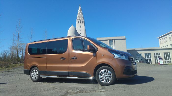 renault700x325